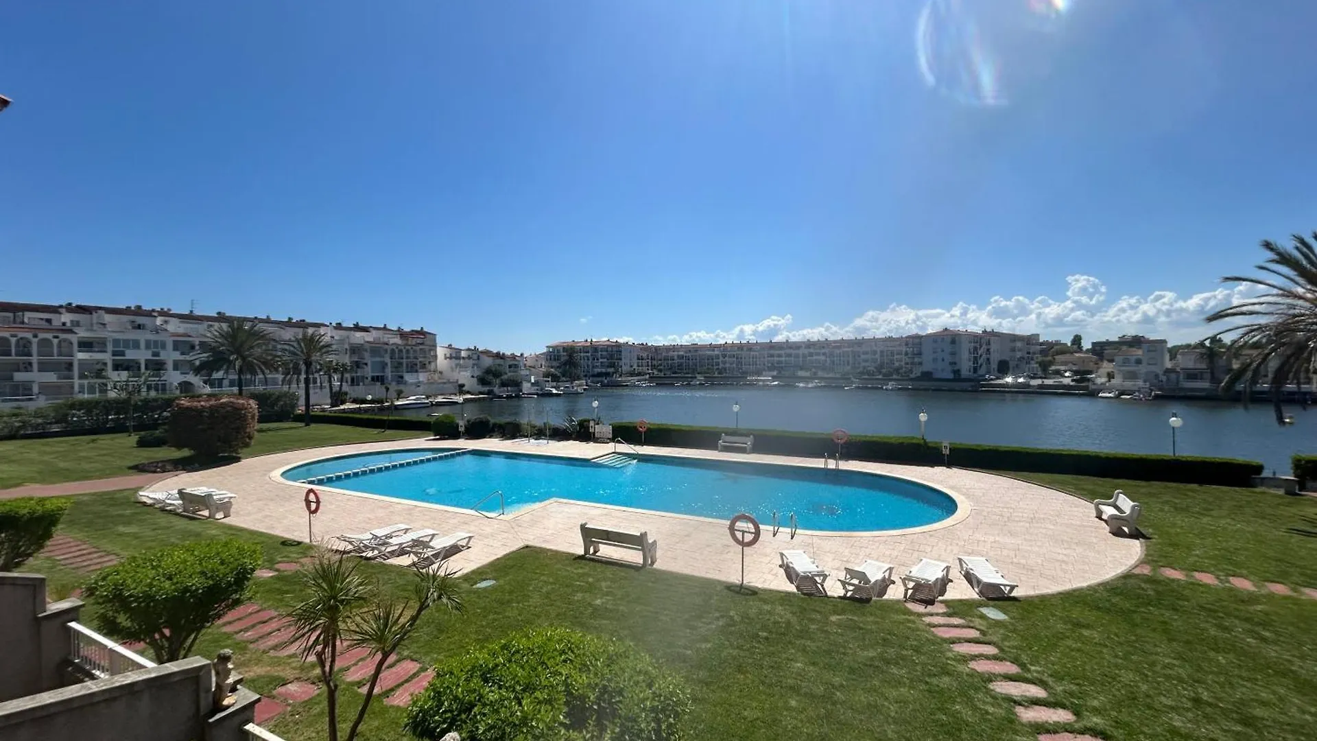 Maena San Maurici Lago Empuriabrava
